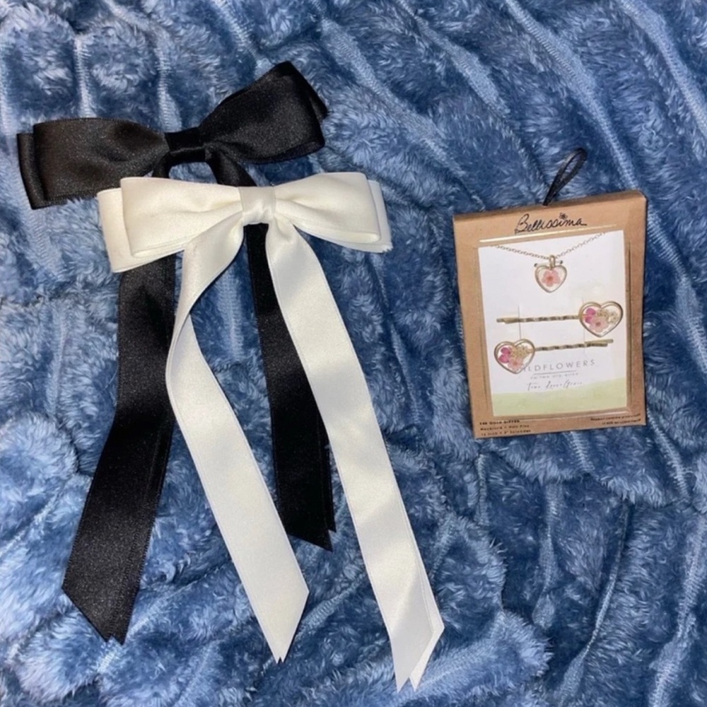 Jewelry and Bow Bundle